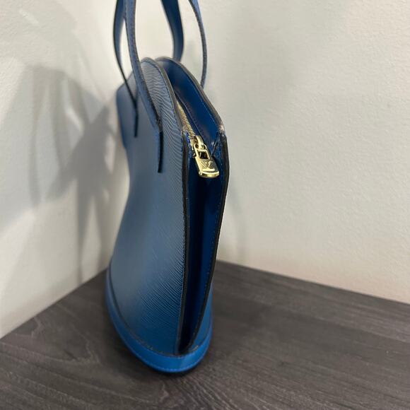 #210 LOUIS VUITTON Epi Saint Jacques PM - Picture 2 of 8